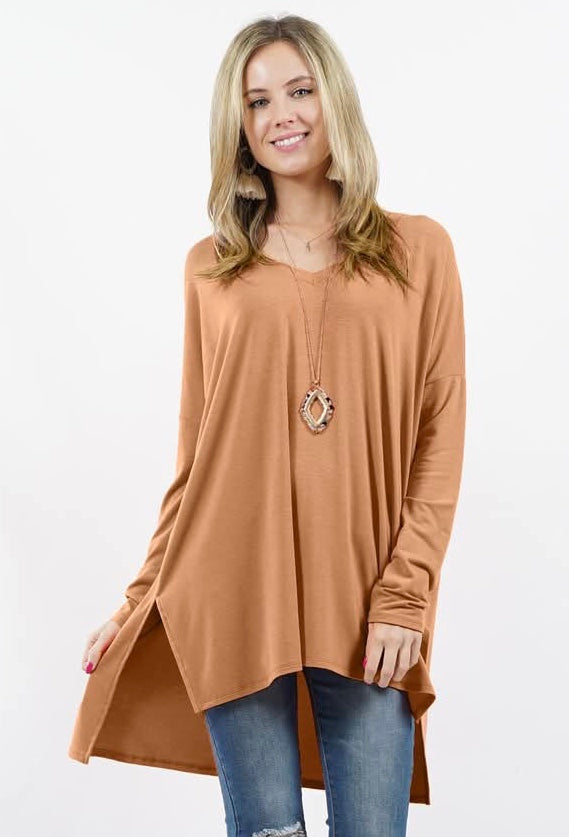 DOLMAN SLEEVE V-NECK SIDE SLIT HI-LOW HEM TOP - almond